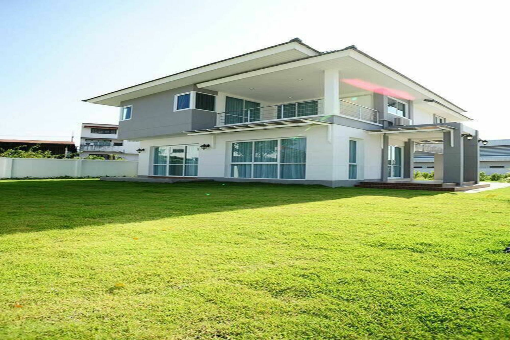 P Villa Buriram Extérieur photo